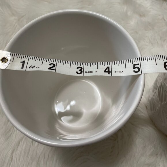 (set of 2) 6" Tall, 5" opening, 4" base Textured pattern glossy ceramic planters - Picture 4 of 7